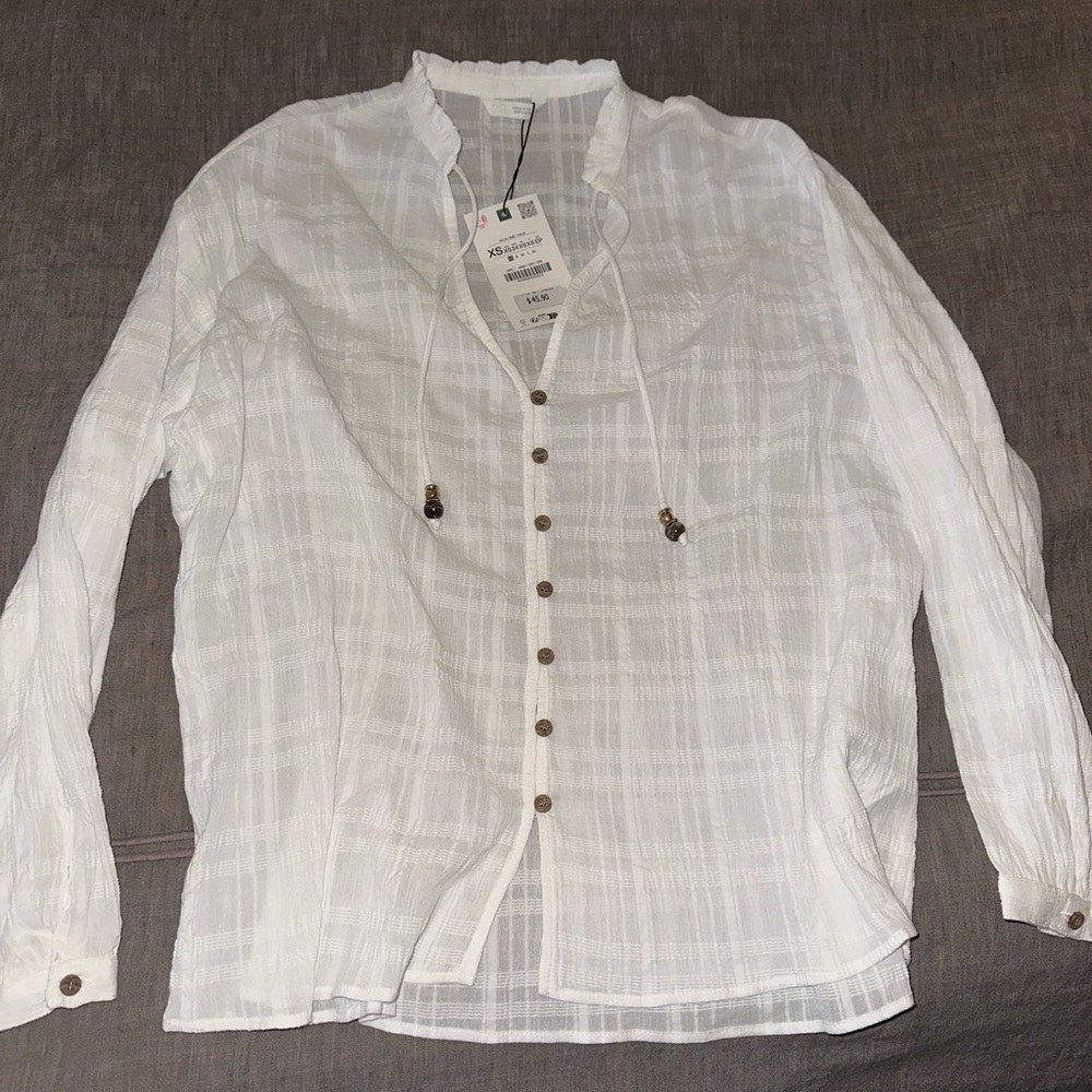 Zara White Button-Up Blouse